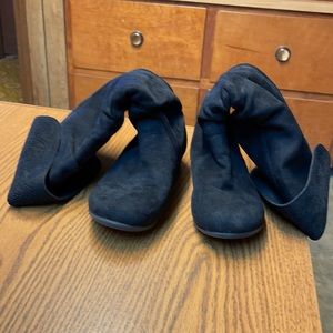 Black slouchy black boots zip up back worn few tim